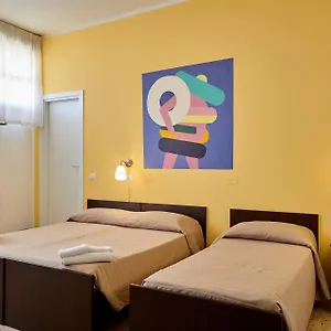 Solee, Family Holidays & Hostelling Italien
